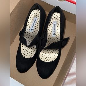 American Eagle heels